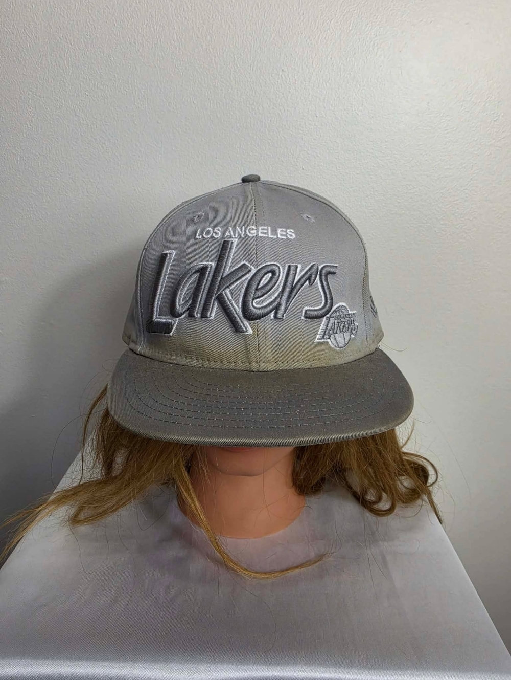 Los Angeles Lakers Gray Script Snapback Hat
